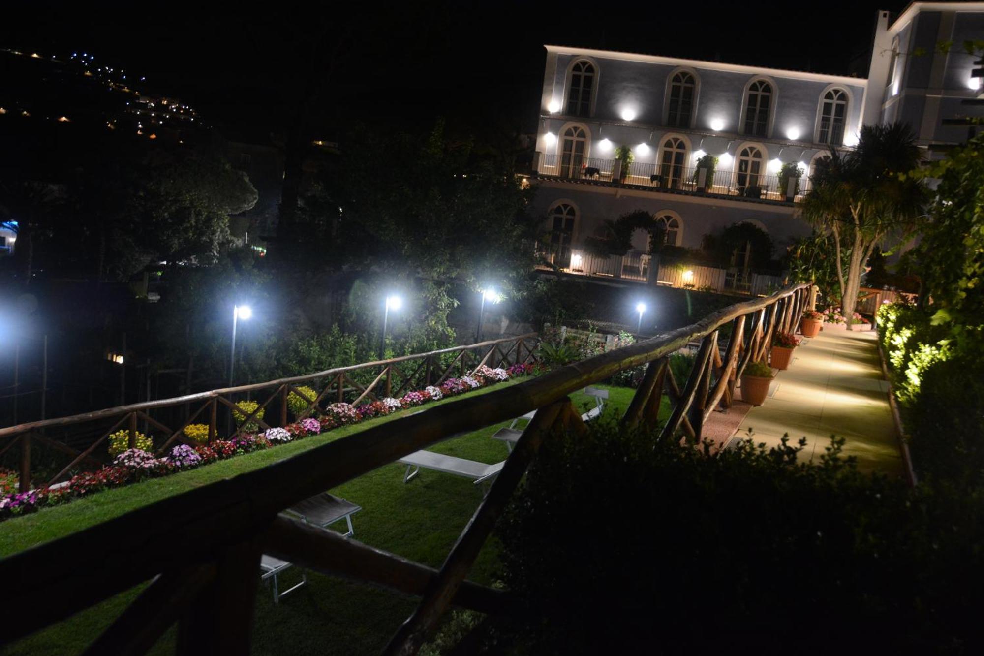 La Margherita Fiorita Ravello Luaran gambar
